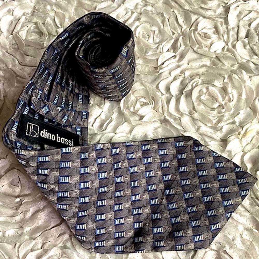 New Dino Bassi men’s silk tie
